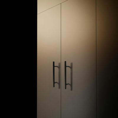Furniture handle STAB