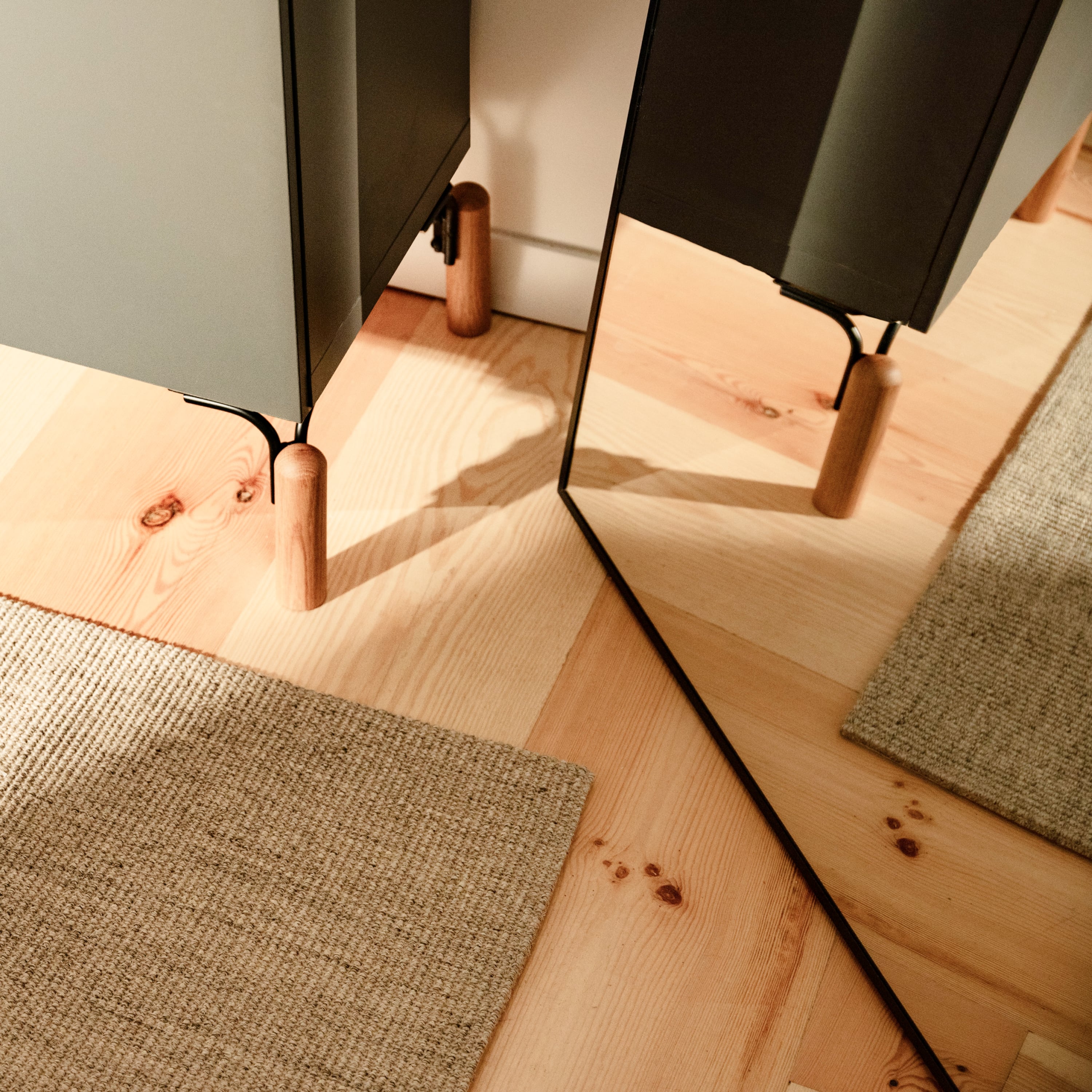 Set of 4 furniture feet OSKAR