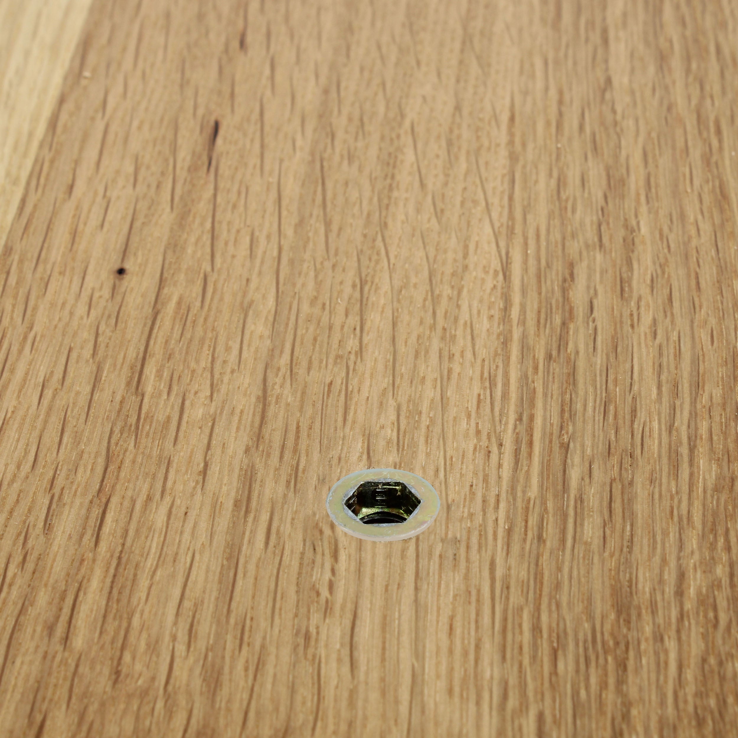 Screw set with threaded insert